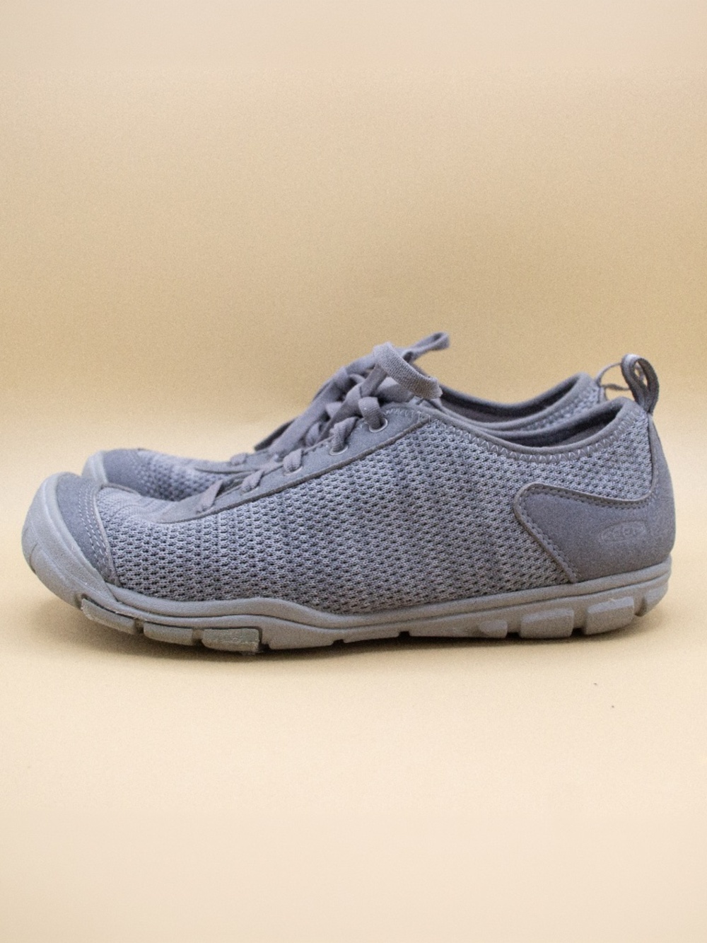 KEEN Hush Knit CNX Grey Sneakers 1022852 Women's Size 8